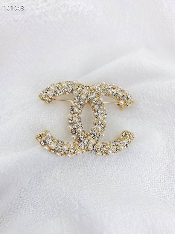 Chanel Brooch 342